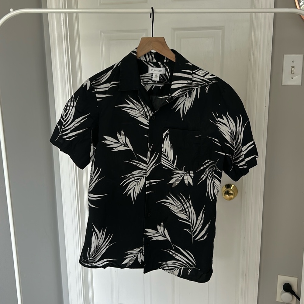 Calvin Klein - tropical shirt